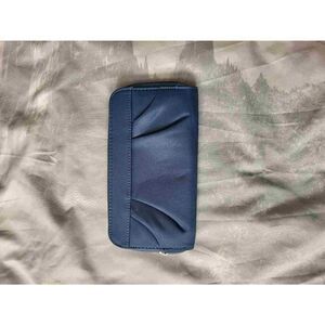 NWOT Wallet 